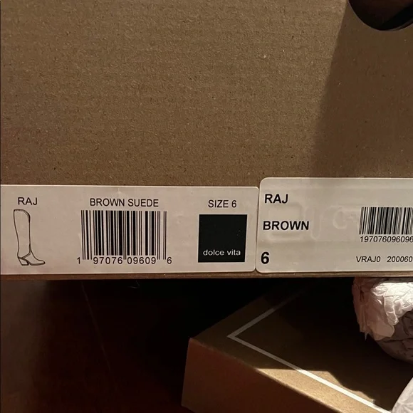 Dolce Vita RAJ Suede Heeled Boots - Picture 4 of 7